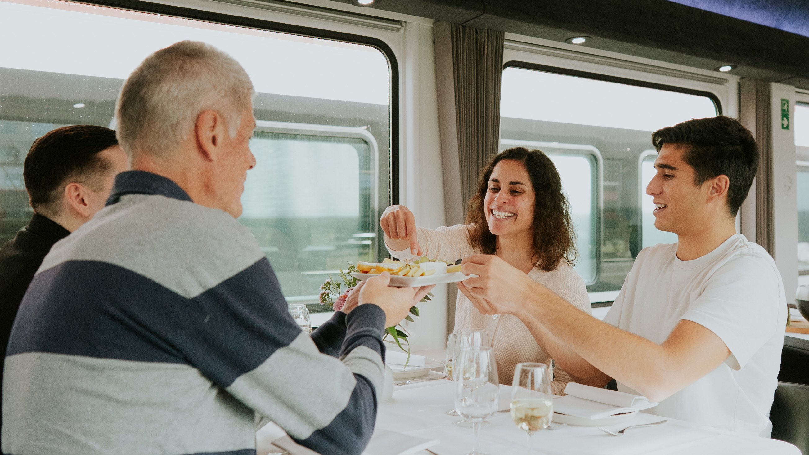 Degustation im Zug DSC03773 3200x1800